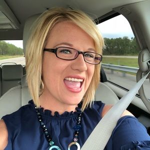 Meet your Posher, Angela